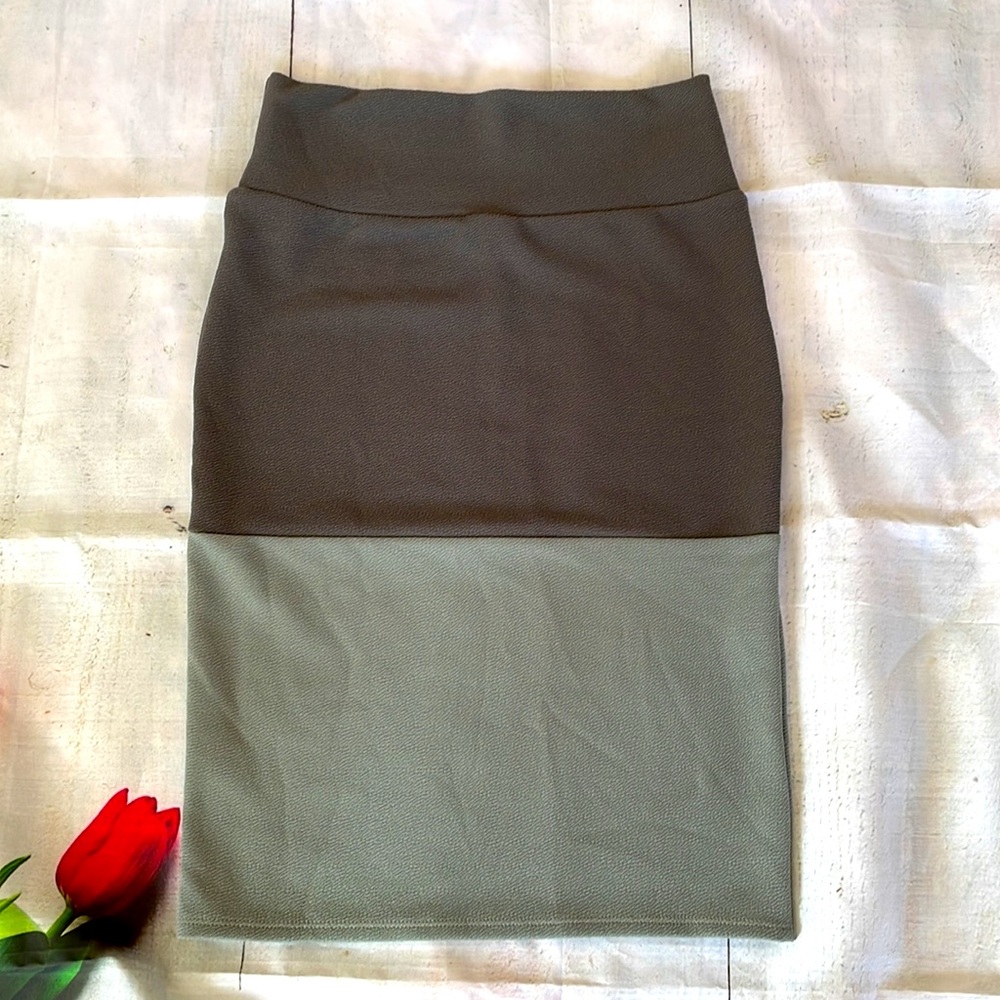 LuLaRoe Cassie